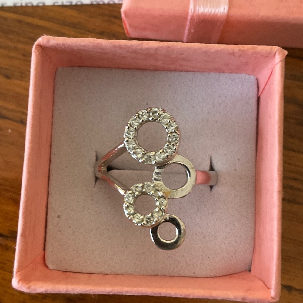 Elegant Silver Circle Ring
